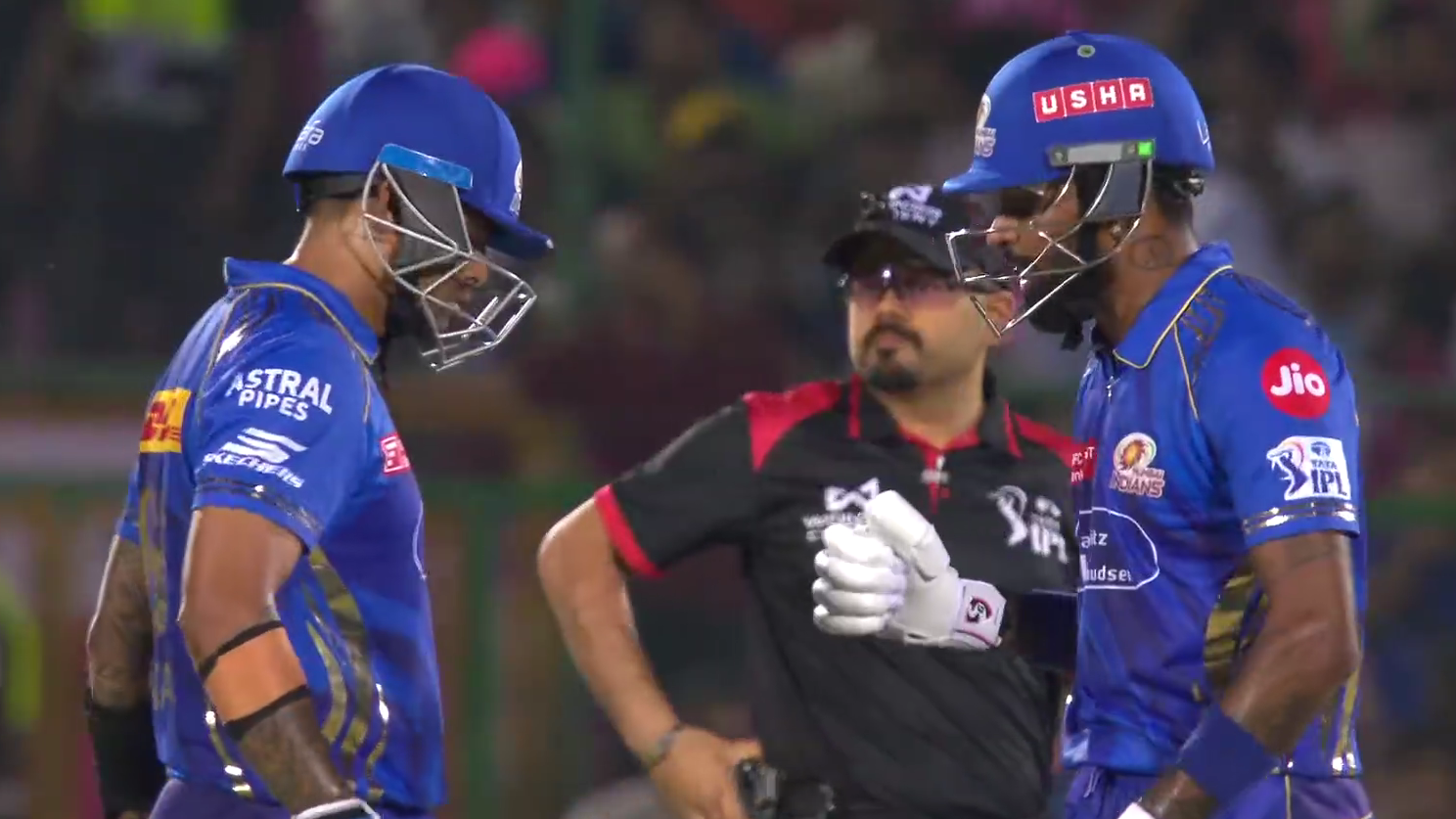 Suryakumar Yadav and Hardik Pandya power MI